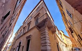 Ych-Pretty Flat Close Pantheon